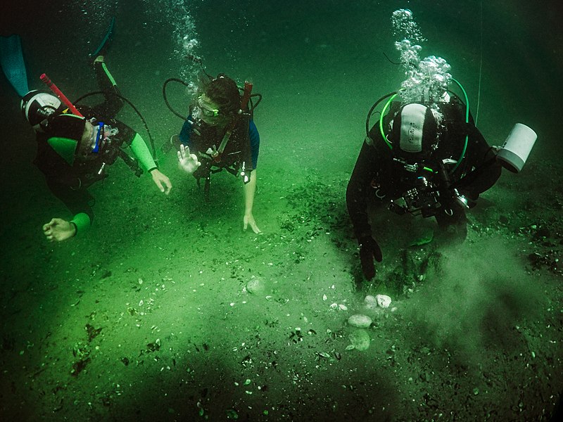 800px Black Sea Underwater Archeologiclal Expedition of NAS